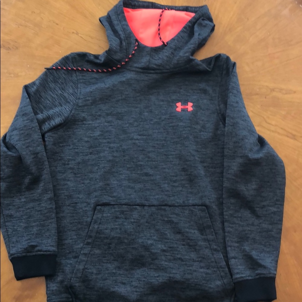 Under Armour Sweatshirt
